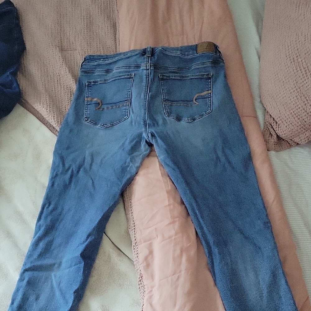American Eagle Blue Jeans - Picture 6 of 9